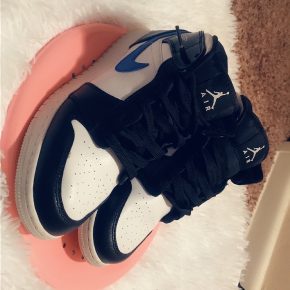 Retro 1’s - Picture 3 of 3